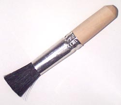 Stencil brush  head 20mm            handle 165mm