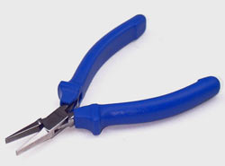 Flat nose pliers